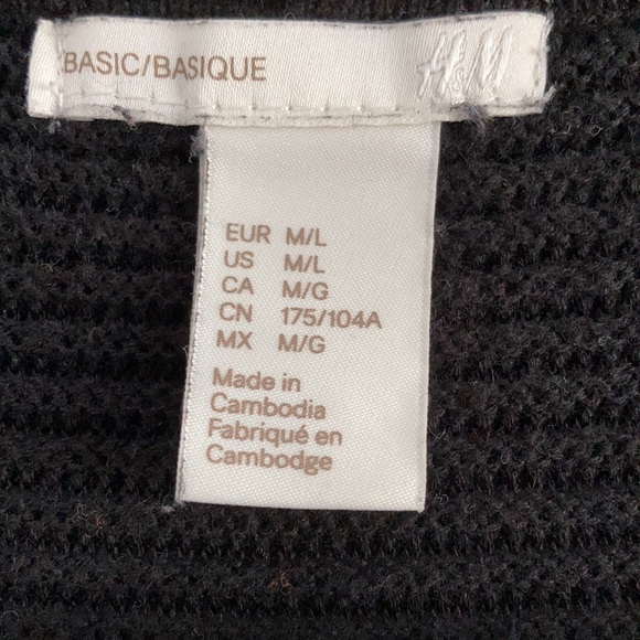 H&M Cardigan - Picture 2 of 4